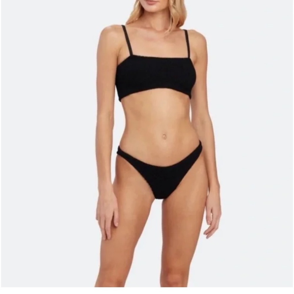 Hunza G Gigi Bikini - Picture 3 of 9